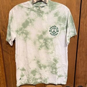 NWT Desert Dreamer/ Urban Outfitters Peace In Nature Green Tie-Dye Tee